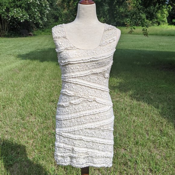 Max Studio Dresses & Skirts - Max Studio. Off white babylace bodycon. Med